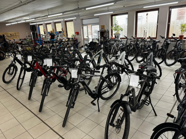 e3a0f941-7f6e-4df4-98c5-c19af8423b15